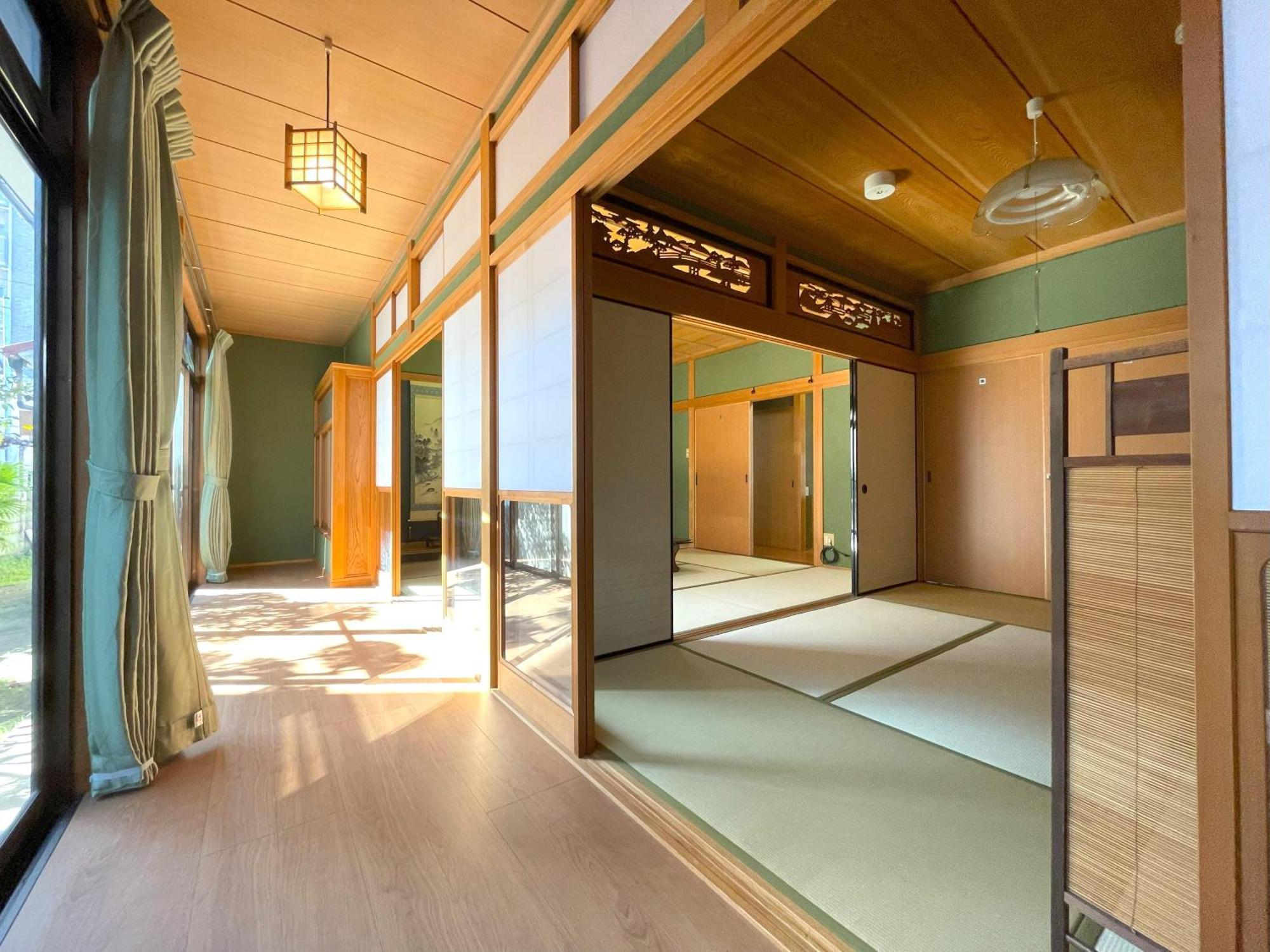 Hotel 一軒家貸切り最大11人まで 114平米の平屋の和の家 駐車場2台無料 道後温泉や松山城へのアクセス抜群 Exterior foto